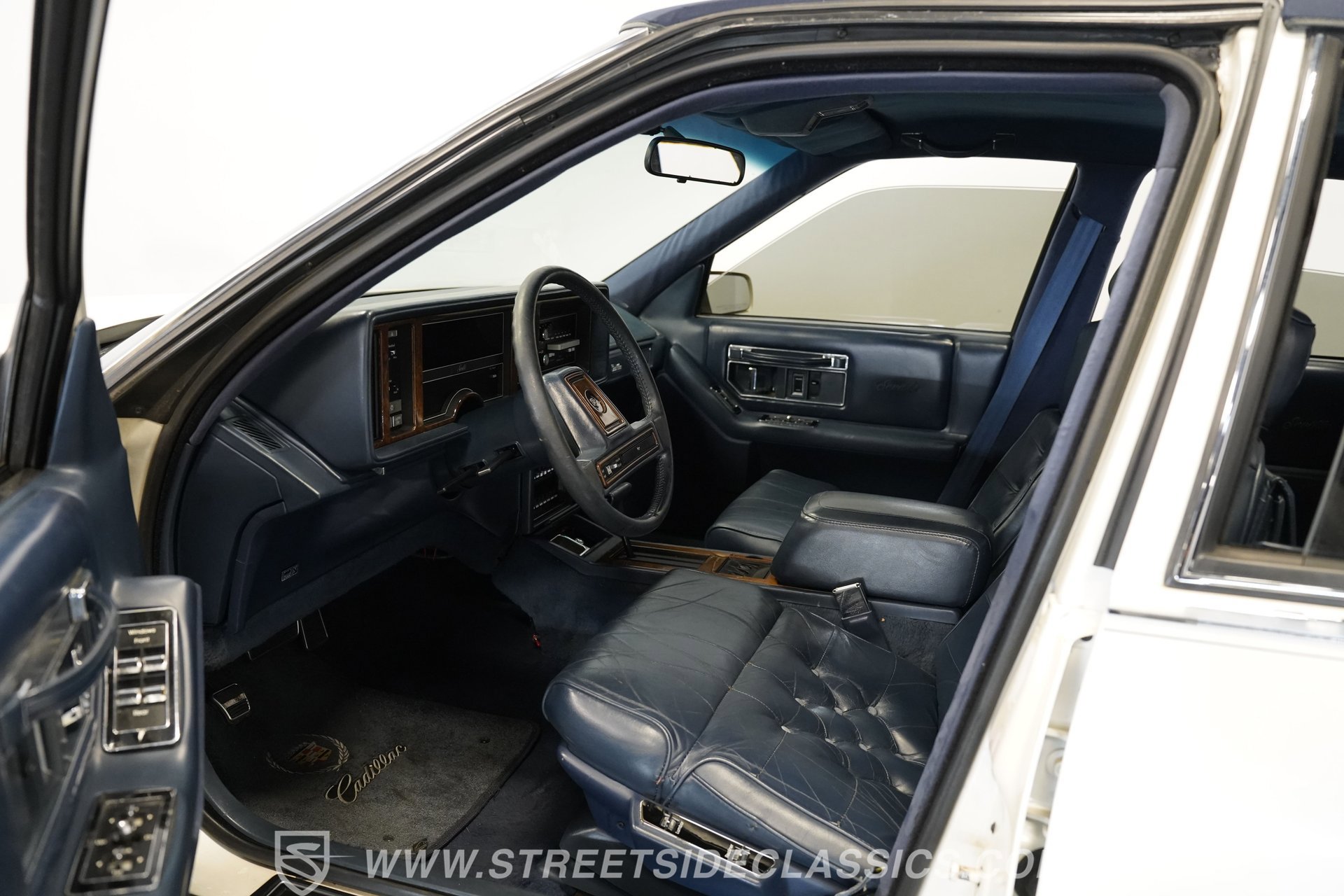 Used 1989 Cadillac Seville image 3