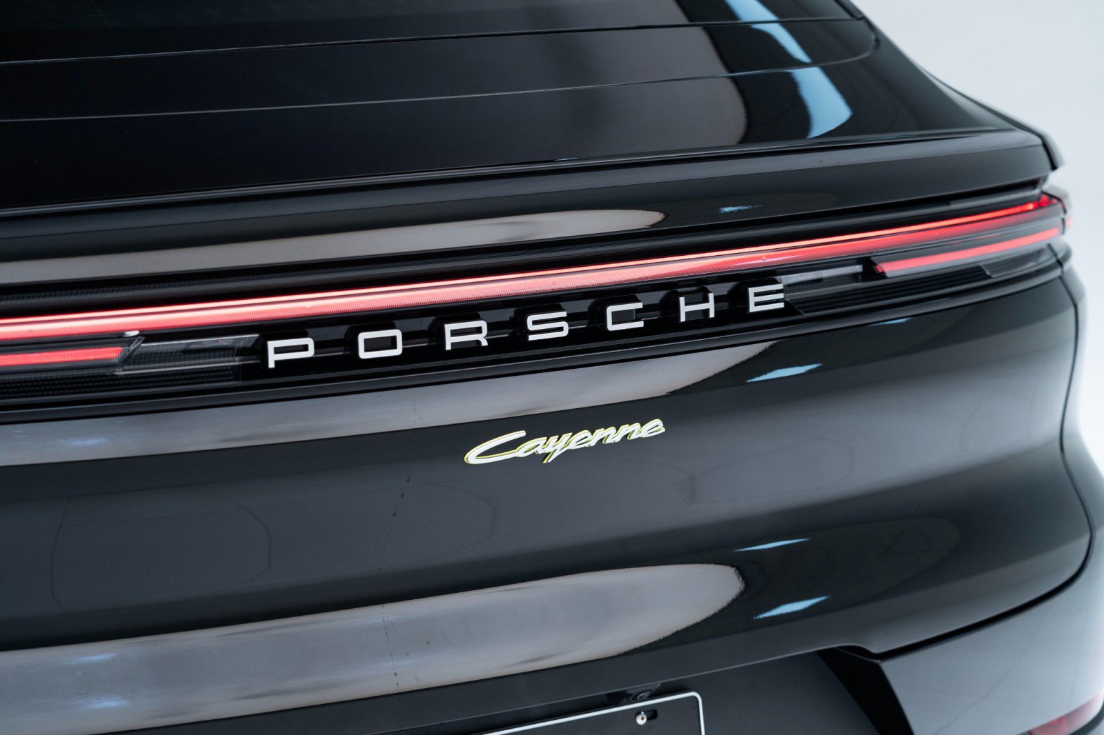 New 2026 Porsche Cayenne E-Hybrid Coupe image 13