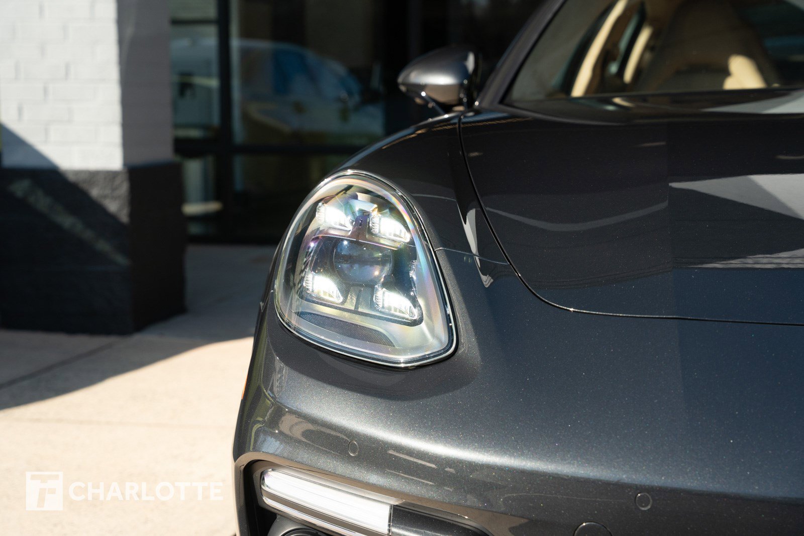 Used 2023 Porsche Panamera GTS image 3