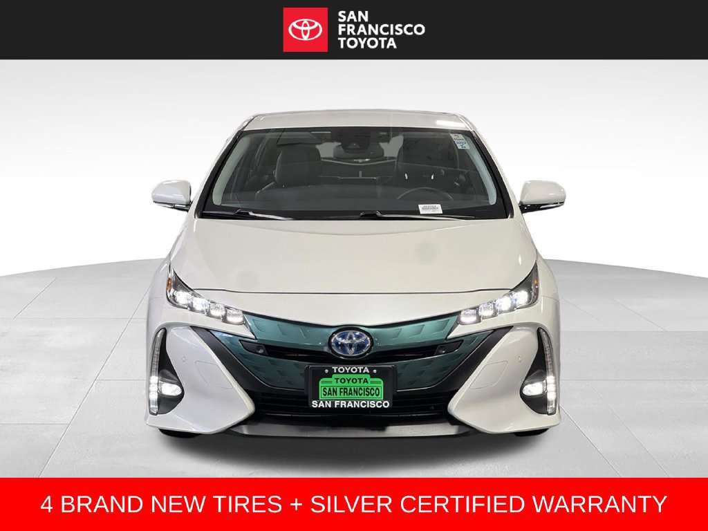Certified 2017 Toyota Prius Prime Advanced FWD image 8