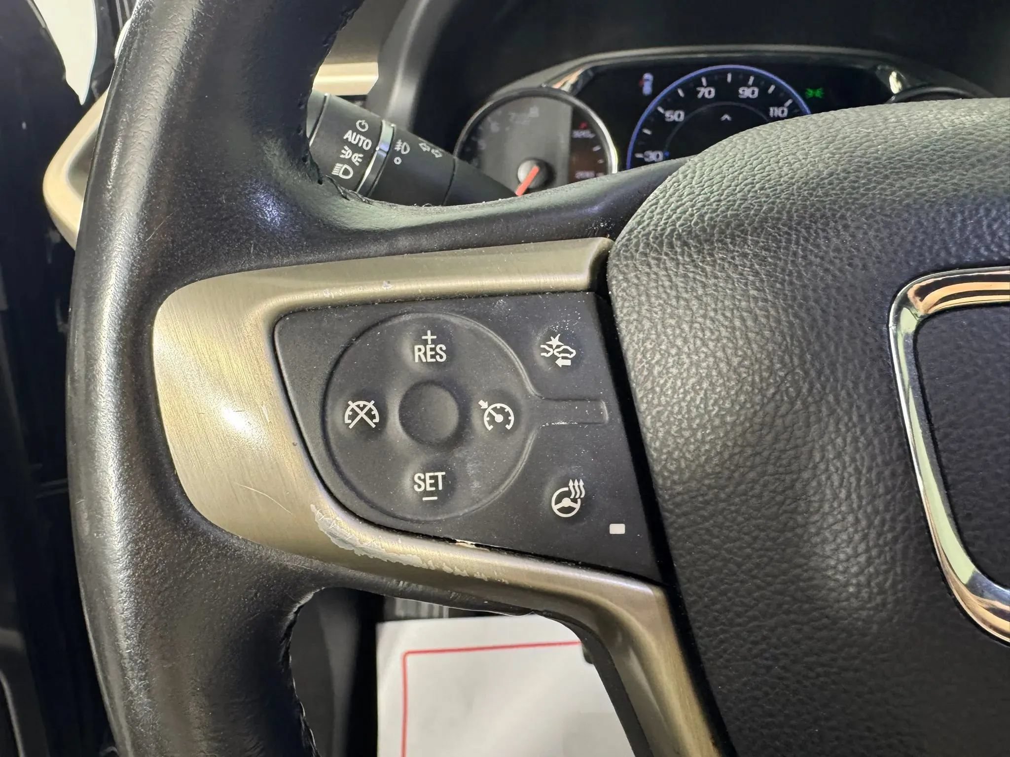 Used 2021 GMC Acadia Denali w/ Denali Ultimate Package AWD/4WD image 15