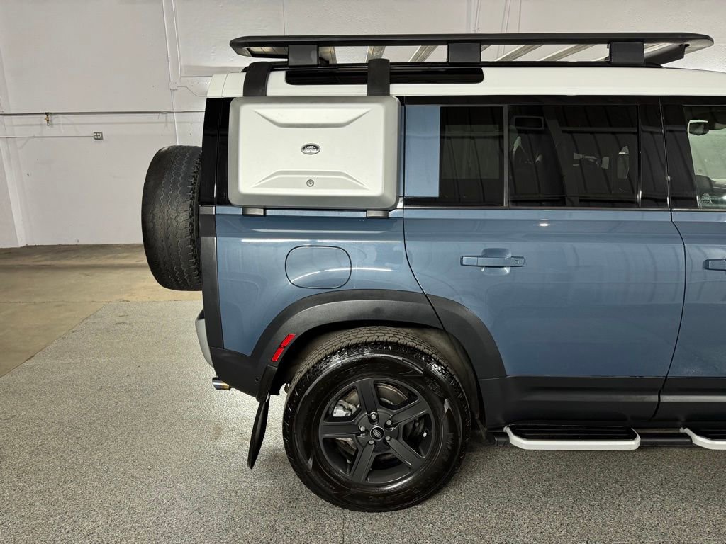 Used 2022 Land Rover Defender 110 image 6