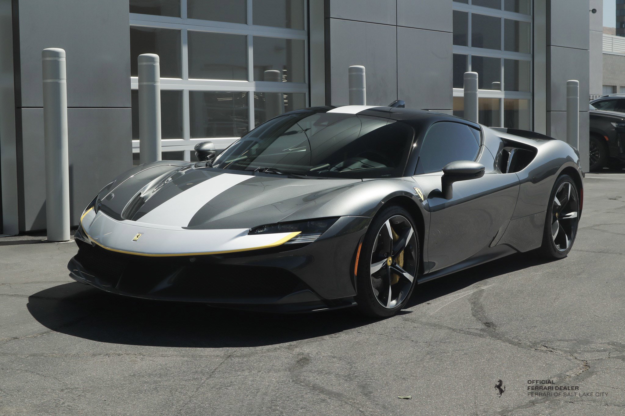 Certified 2023 Ferrari SF90 Stradale AWD/4WD image 1