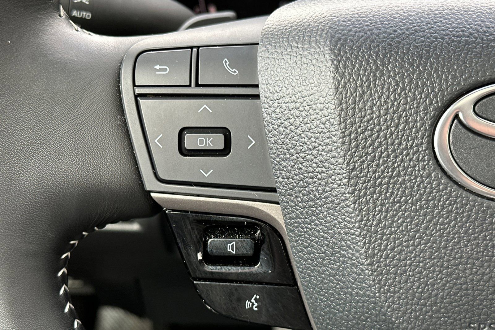 Certified 2026 Toyota Camry SE w/ Multimedia Upgrade Package FWD image 36