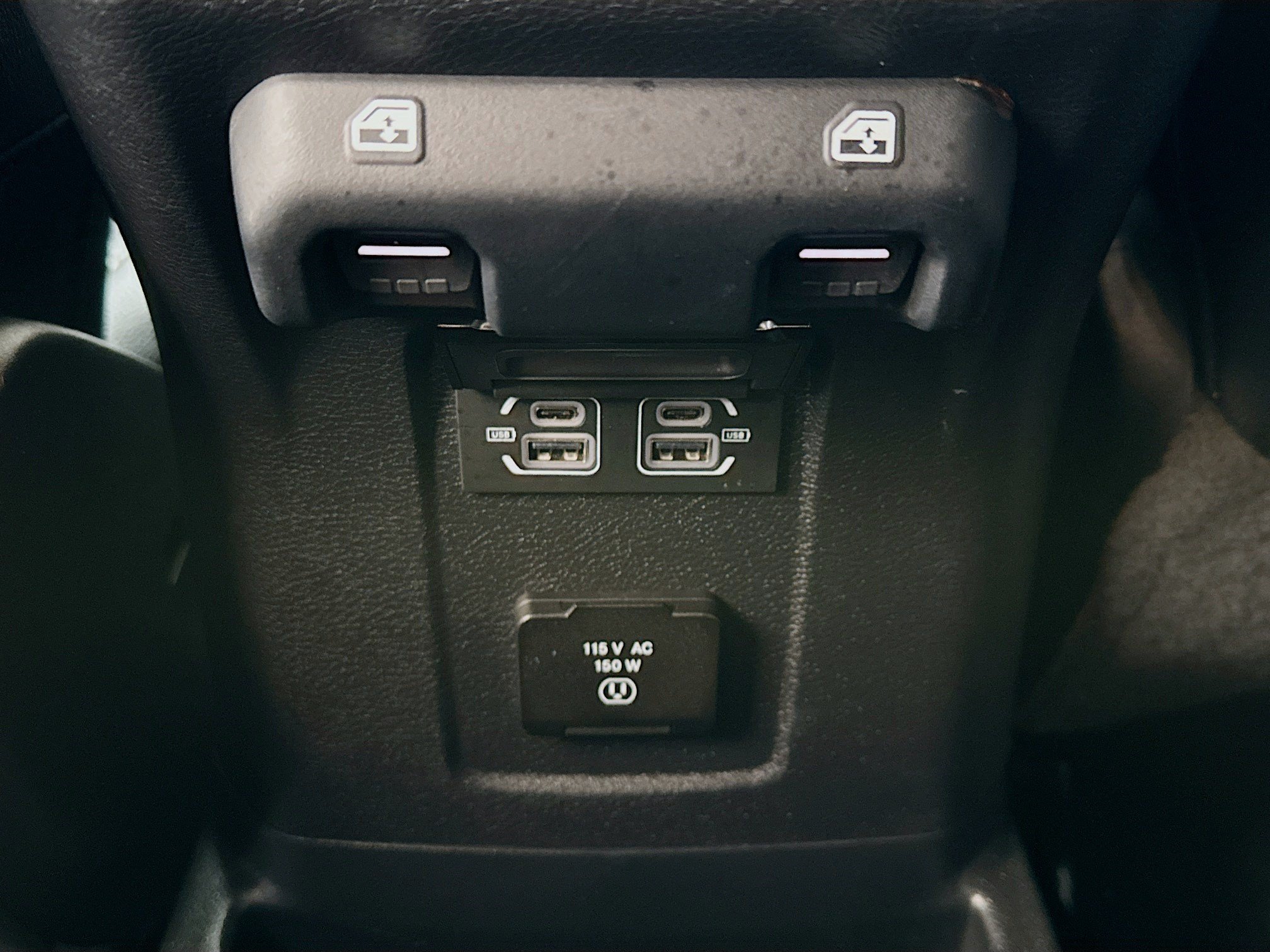 Used 2023 Jeep Wrangler Unlimited Sahara AWD/4WD image 16