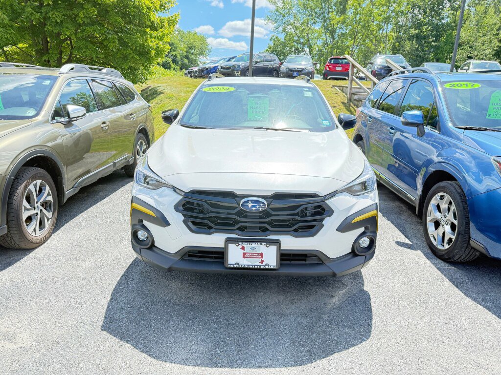 Used 2024 Subaru Crosstrek 2.5i Sport w/ Crosstrek Mirror Package image 8