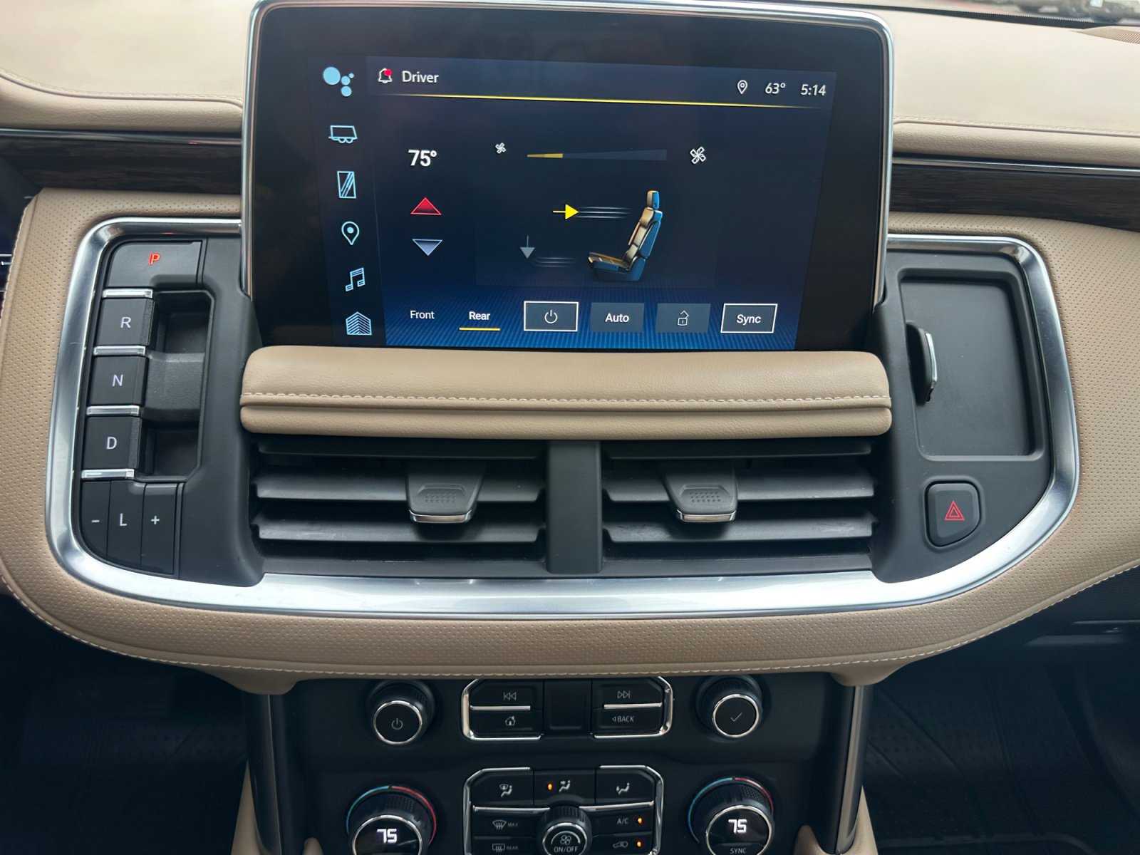 Used 2023 Chevrolet Tahoe Premier w/ Premium Package 2 AWD/4WD image 18