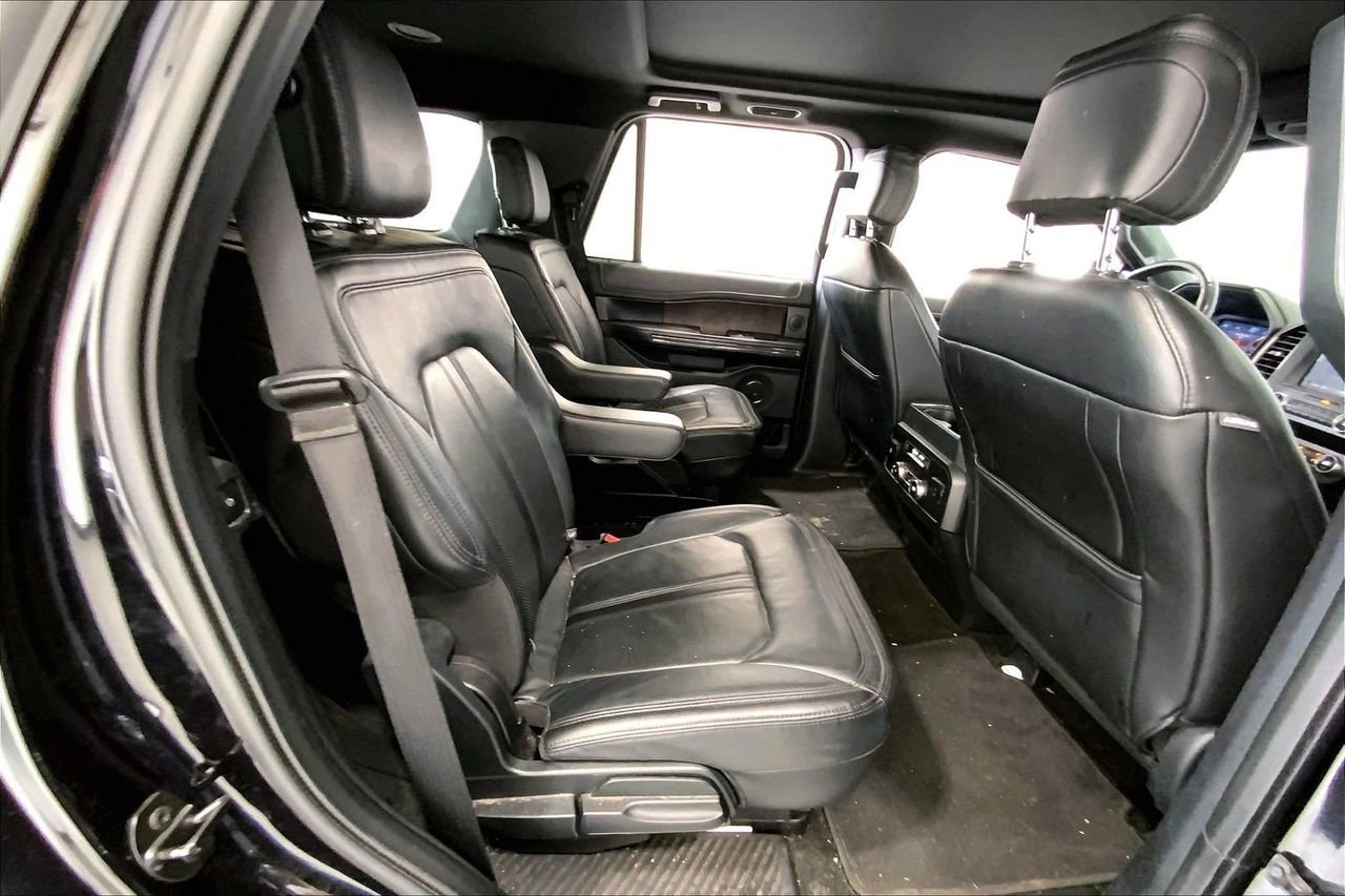 Used 2019 Ford Expedition Limited w/ Texas Edition Package RWD image 25