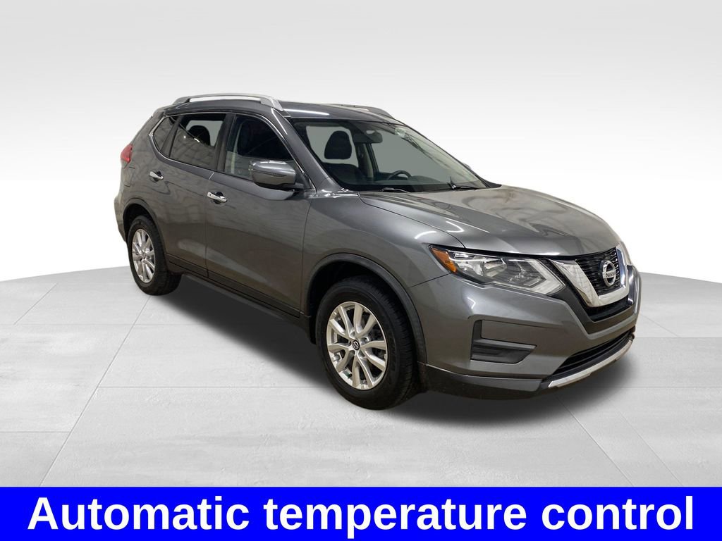 Used 2017 Nissan Rogue SV AWD/4WD image 5