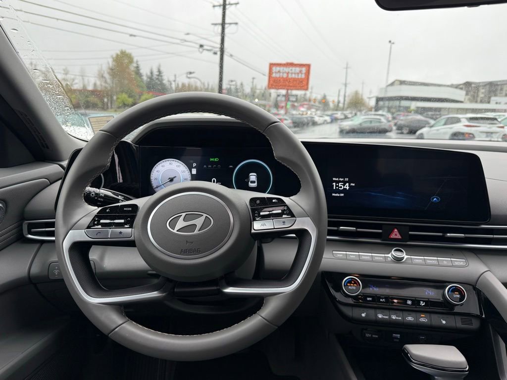 Certified 2024 Hyundai Elantra SEL w/ Convenience Package FWD image 20