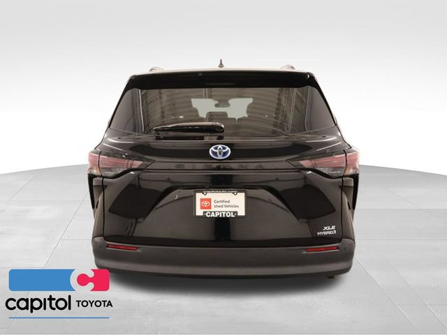 Used 2023 Toyota Sienna XLE FWD image 4