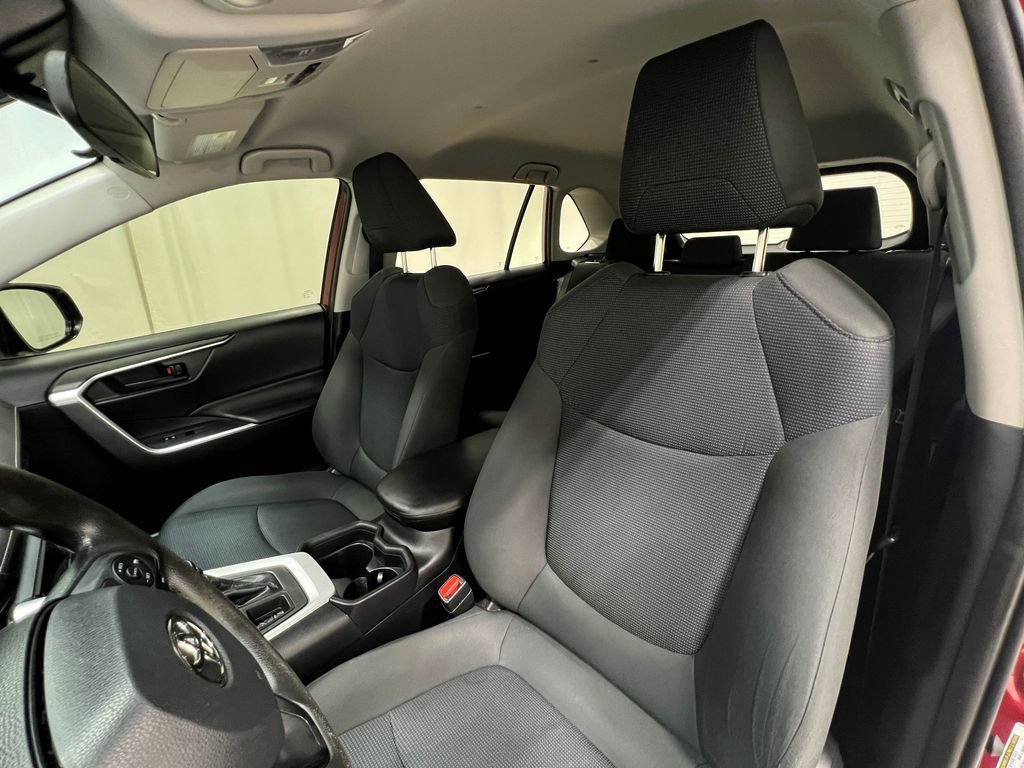 Used 2019 Toyota RAV4 LE w/ All Weather Liner Package AWD/4WD image 13