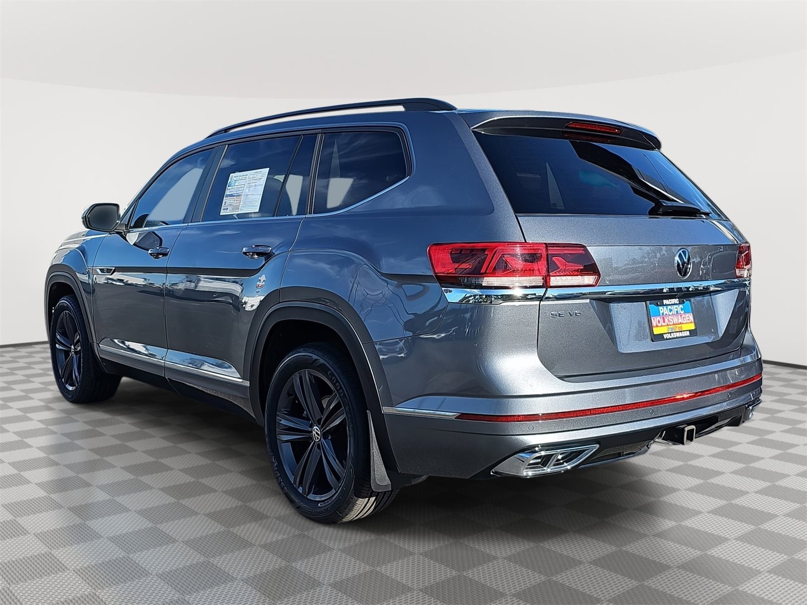 Used 2021 Volkswagen Atlas SE w/ Panoramic Sunroof Package image 7