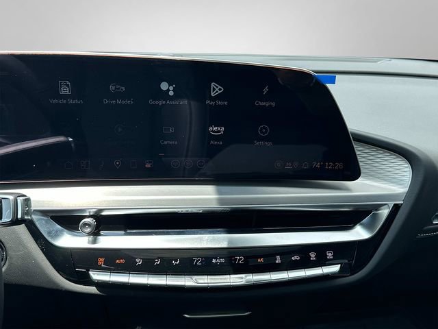 Used 2025 Cadillac Lyriq Sport image 3