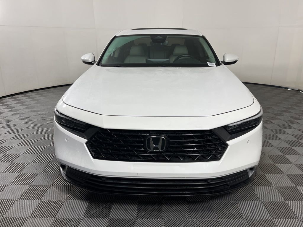 Used 2023 Honda Accord Touring image 17