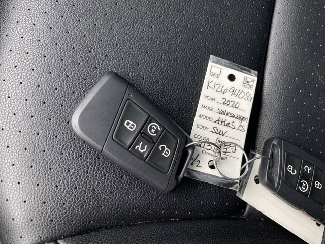 Used 2020 Volkswagen Atlas Cross Sport SE w/ Panoramic Sunroof Package image 27