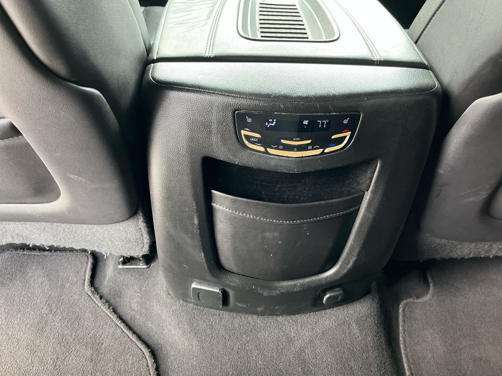 Used 2018 Cadillac Escalade 4WD image 24