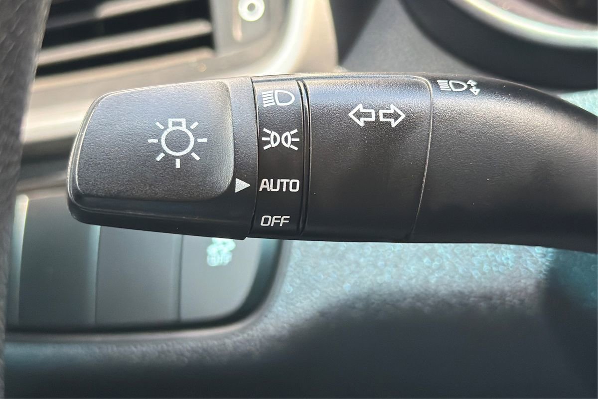 Used 2020 Kia Sorento AWD V6 image 17