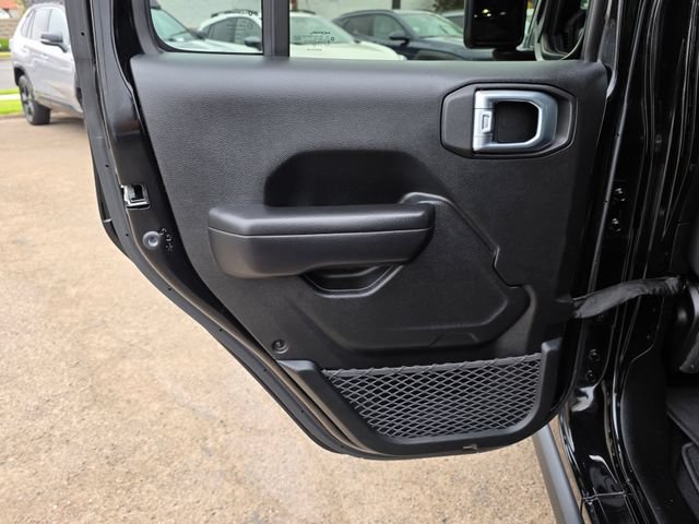 Used 2021 Jeep Gladiator Sport AWD/4WD image 18