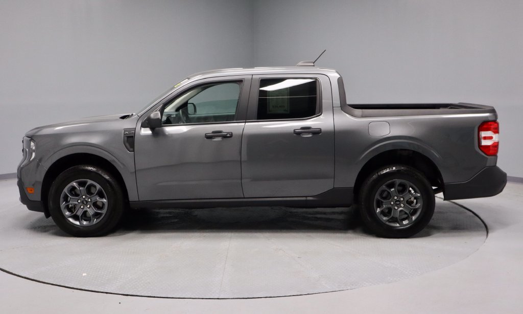 Certified 2025 Ford Maverick XLT w/ Equipment Group 301A AWD/4WD image 8