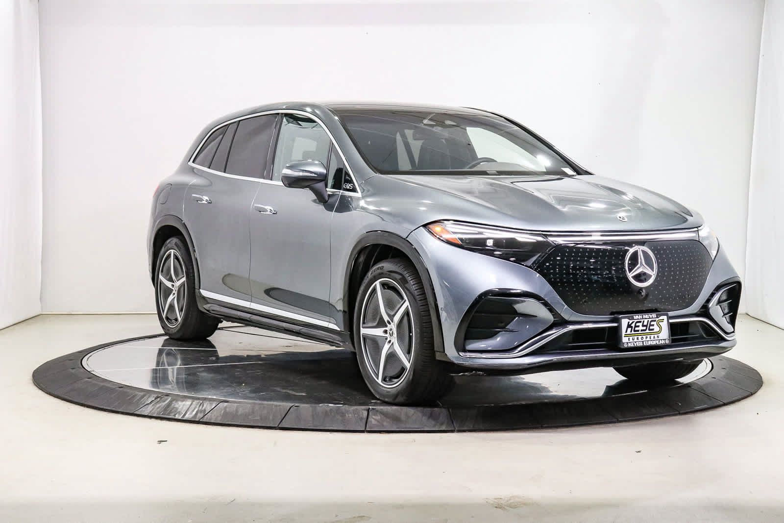 Certified 2023 Mercedes-Benz EQS 580 4MATIC SUV image 5