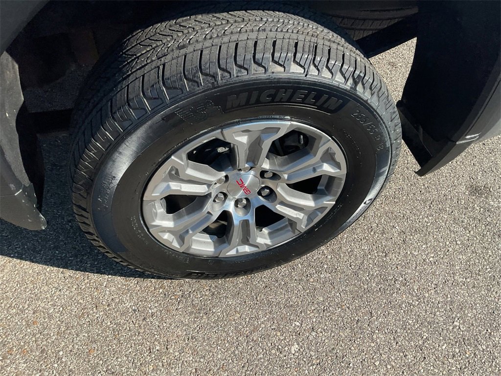 Used 2025 GMC Sierra 1500 SLT image 18