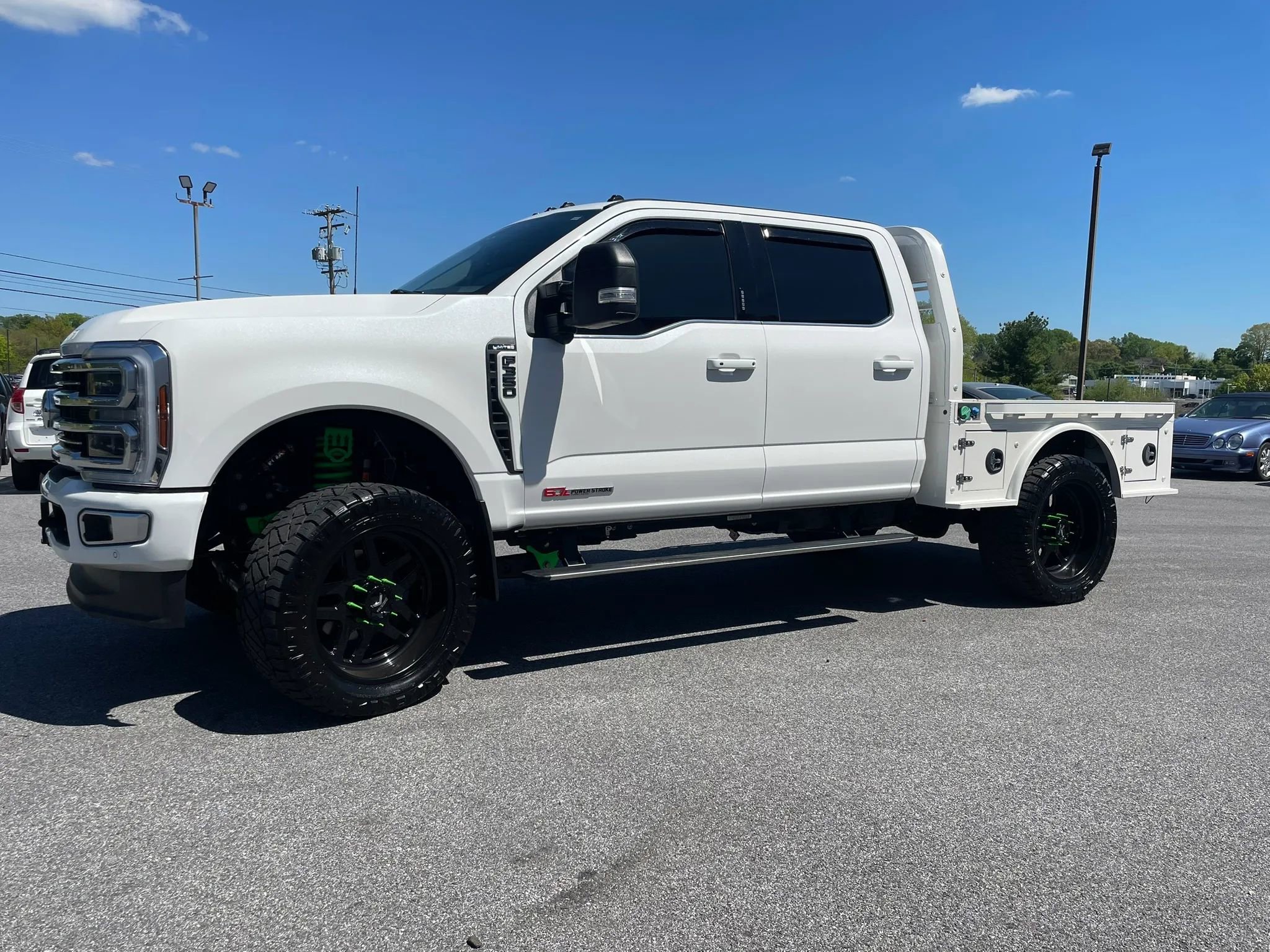Used 2024 Ford F350 Limited w/ FX4 Off-Road Package AWD/4WD image 9