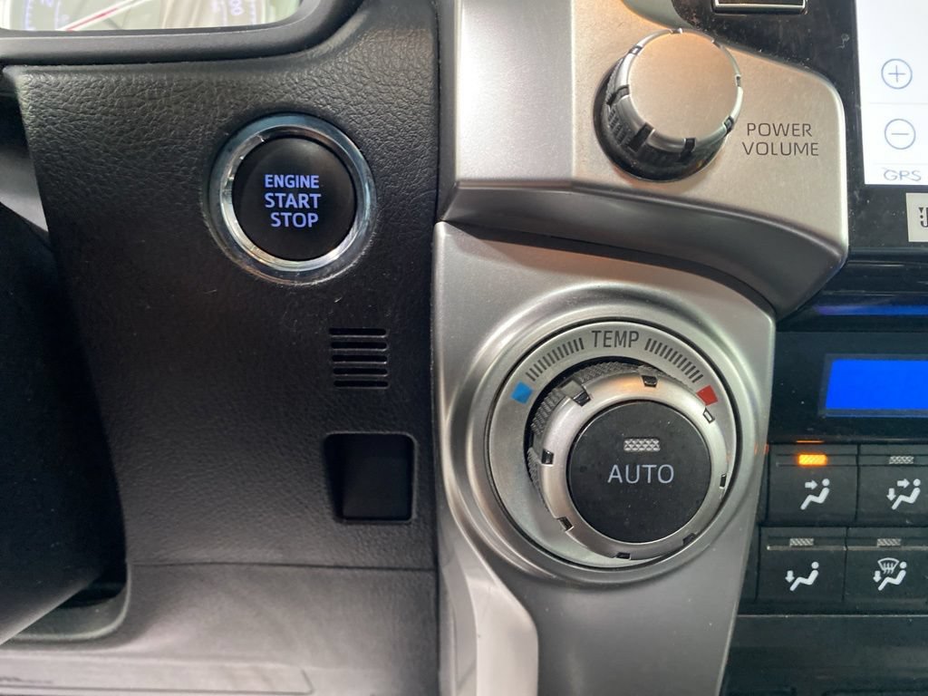 Used 2021 Toyota 4Runner Limited AWD/4WD image 28