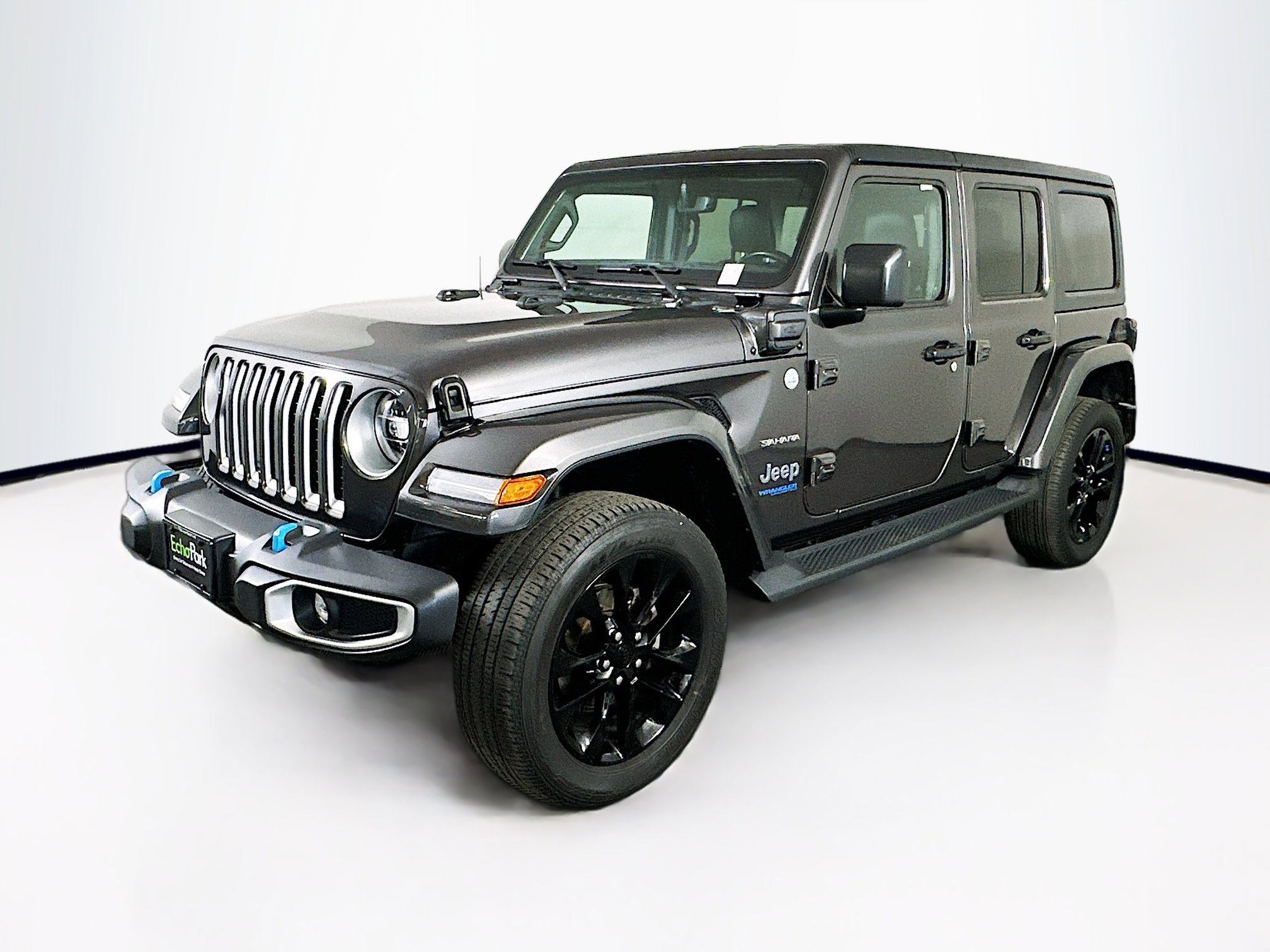 Used 2022 Jeep Wrangler Sahara image 3
