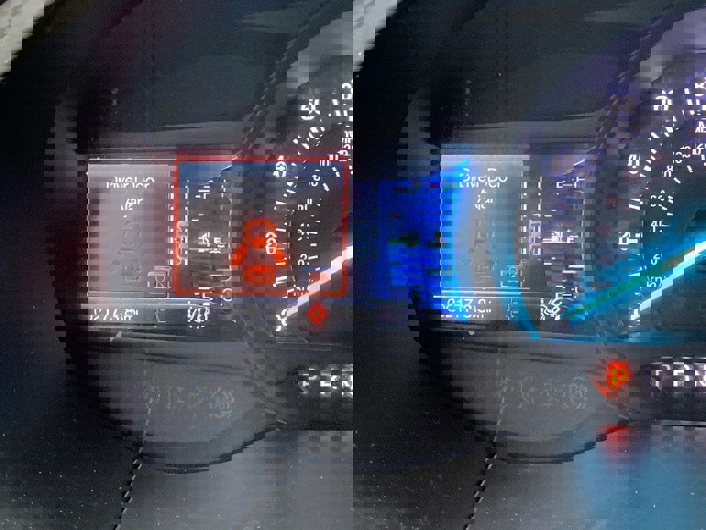 Used 2024 Ford Edge SEL w/ Convenience Package image 19