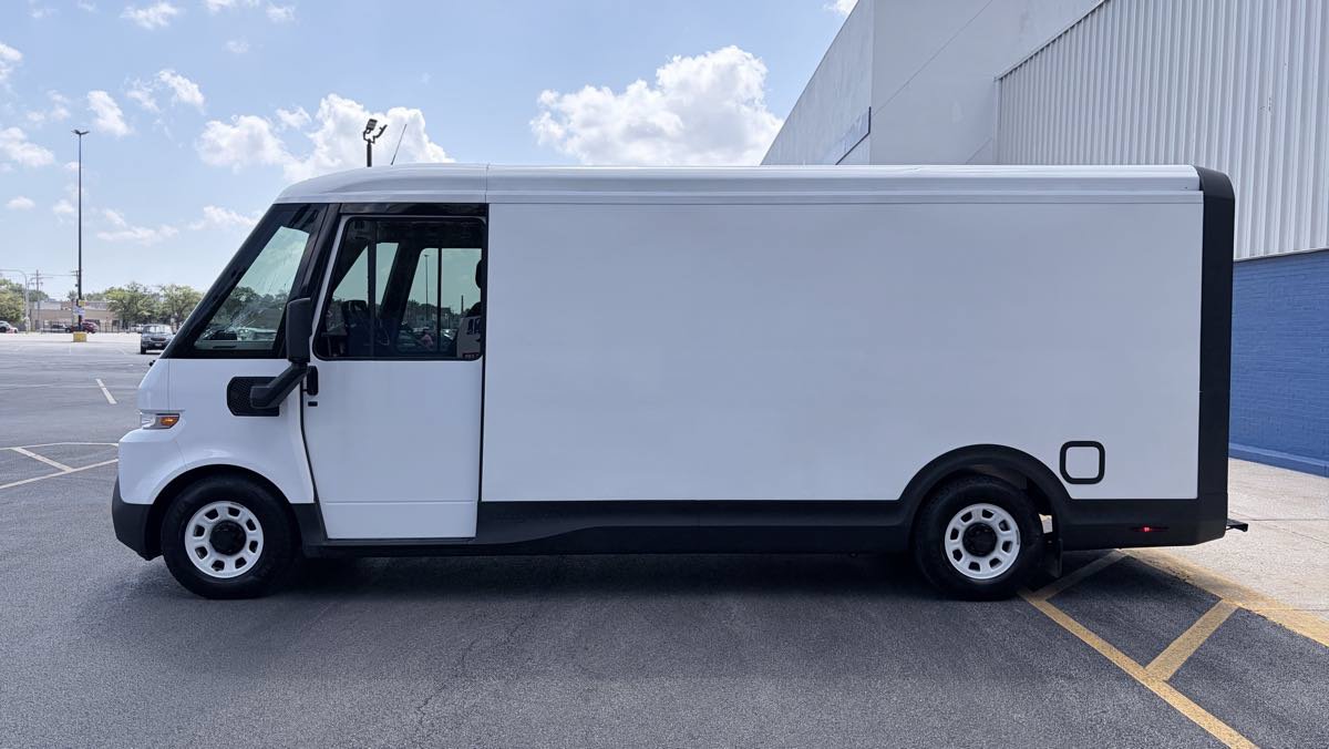 Used 2025 Chevrolet Brightdrop 600 FWD image 3
