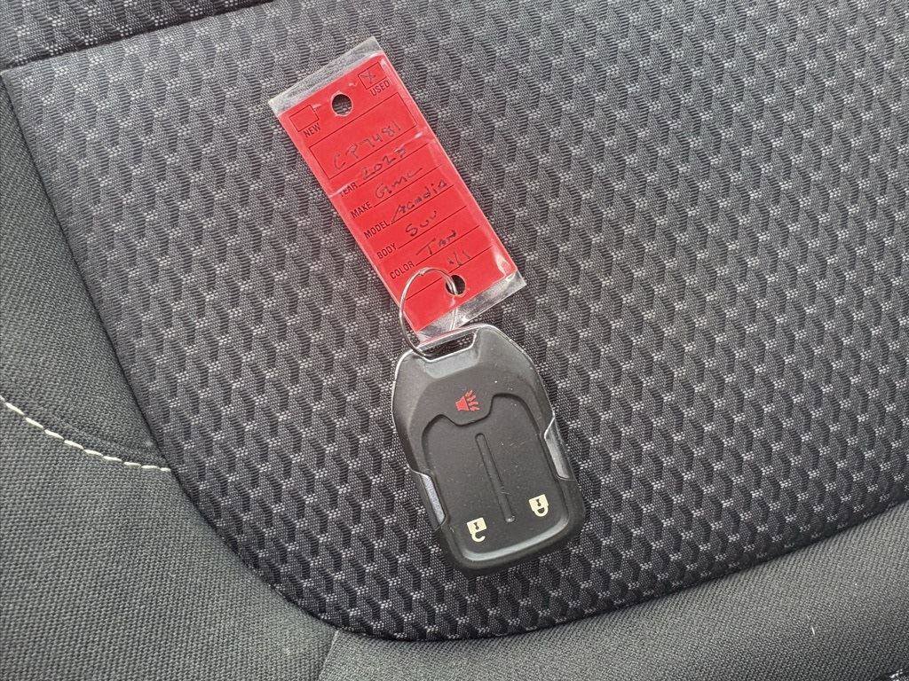 Used 2023 GMC Acadia SLE image 29