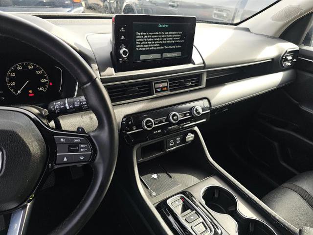 Used 2025 Honda Pilot EX-L image 7