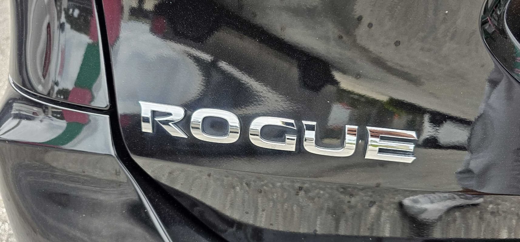 Used 2020 Nissan Rogue SL FWD image 16