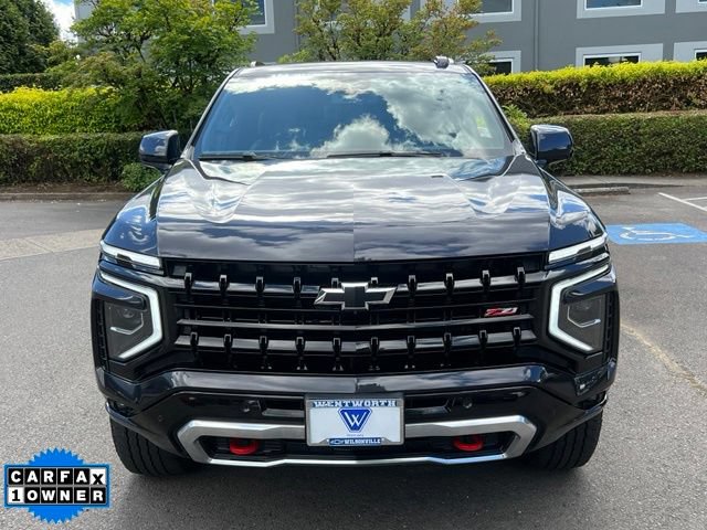 Used 2025 Chevrolet Suburban Z71 AWD/4WD image 2