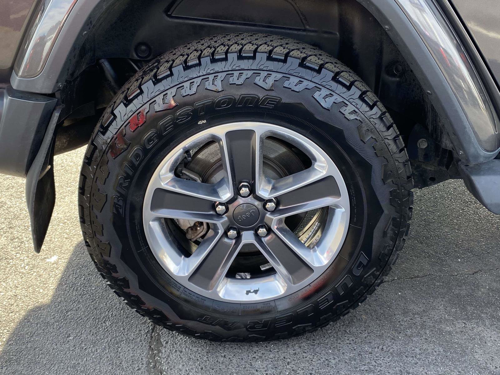 Used 2020 Jeep Wrangler Unlimited Sahara image 7