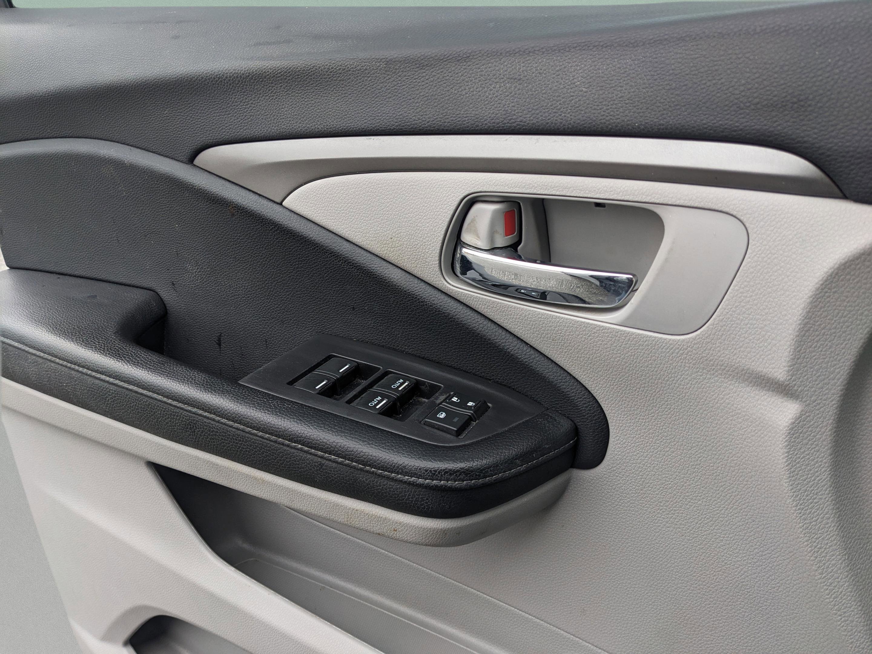 Used 2019 Honda Ridgeline RTL-T image 18