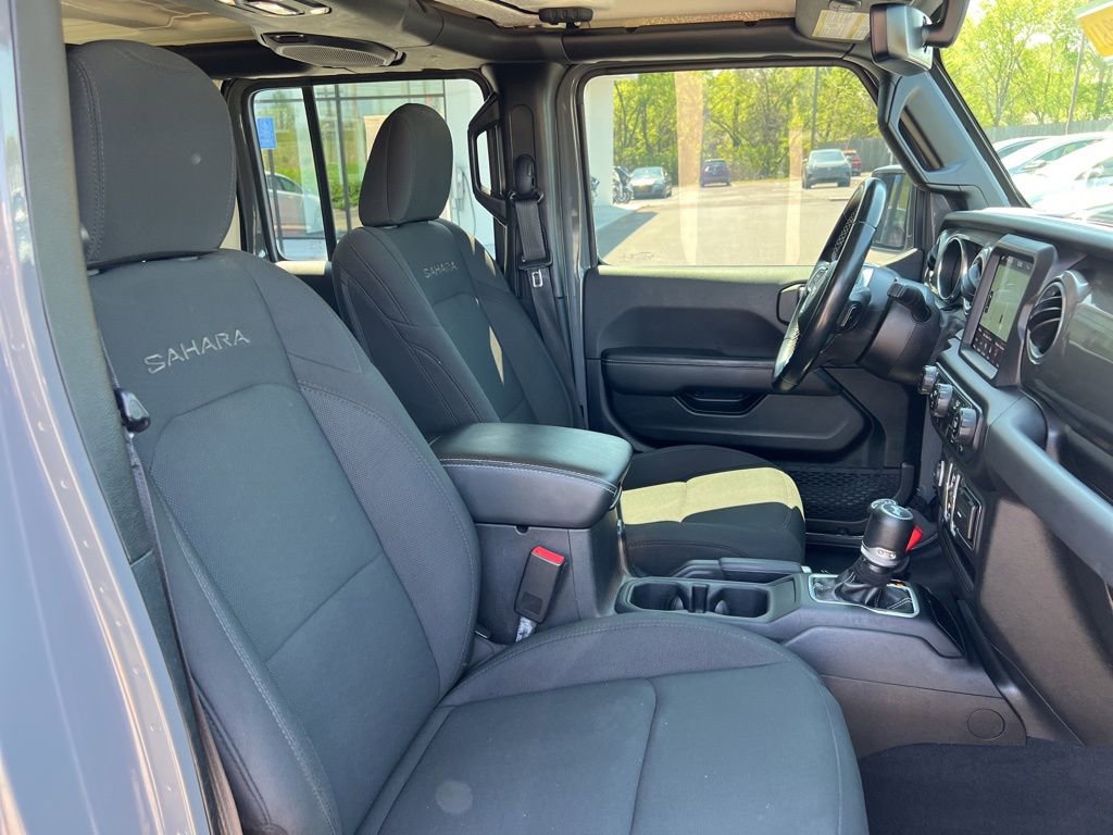 Used 2021 Jeep Wrangler Unlimited Sahara w/ Uconnect 4C Nav & Sound Group AWD/4WD image 27