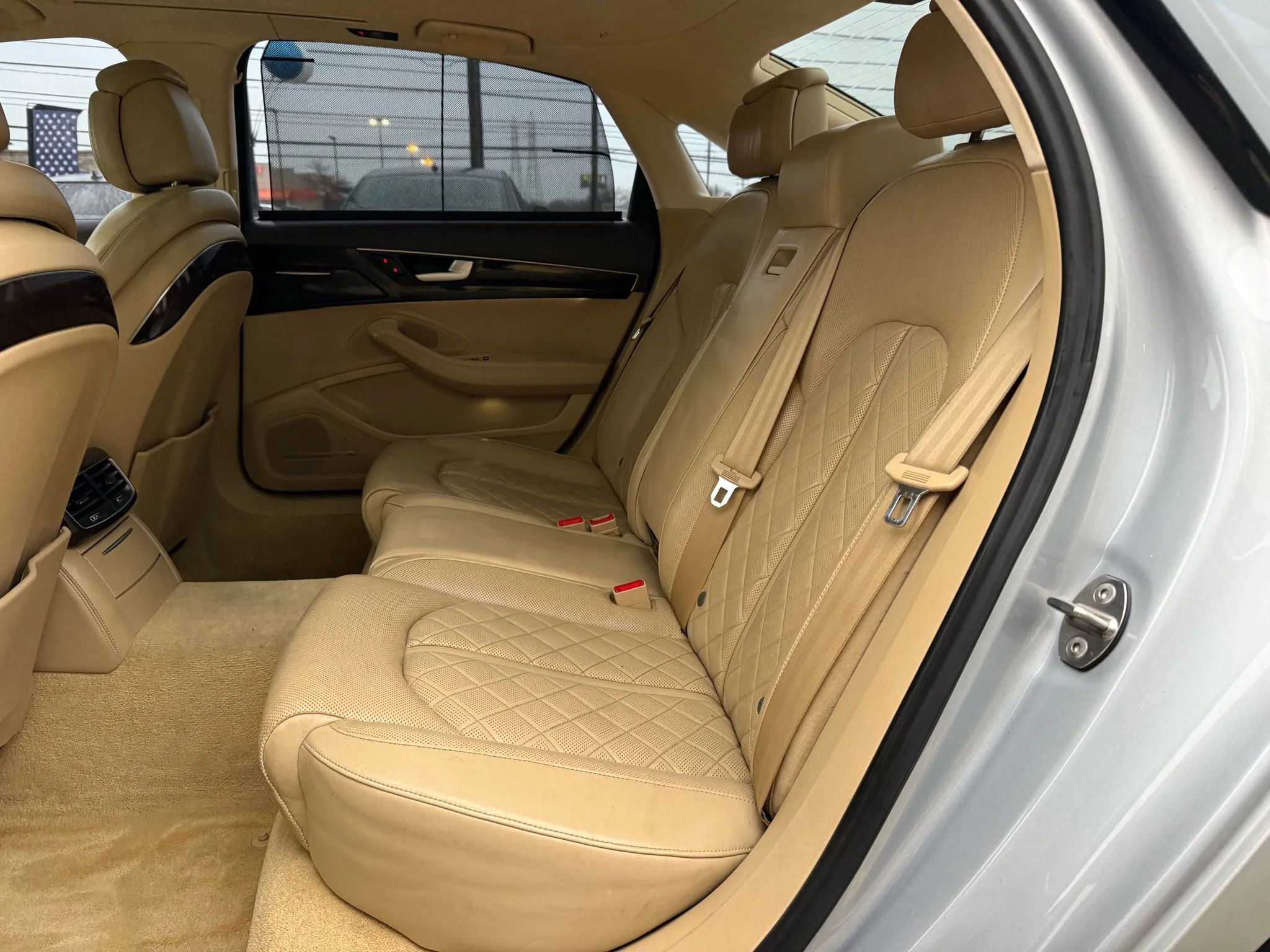 Used 2017 Audi A8 L 4.0T image 23