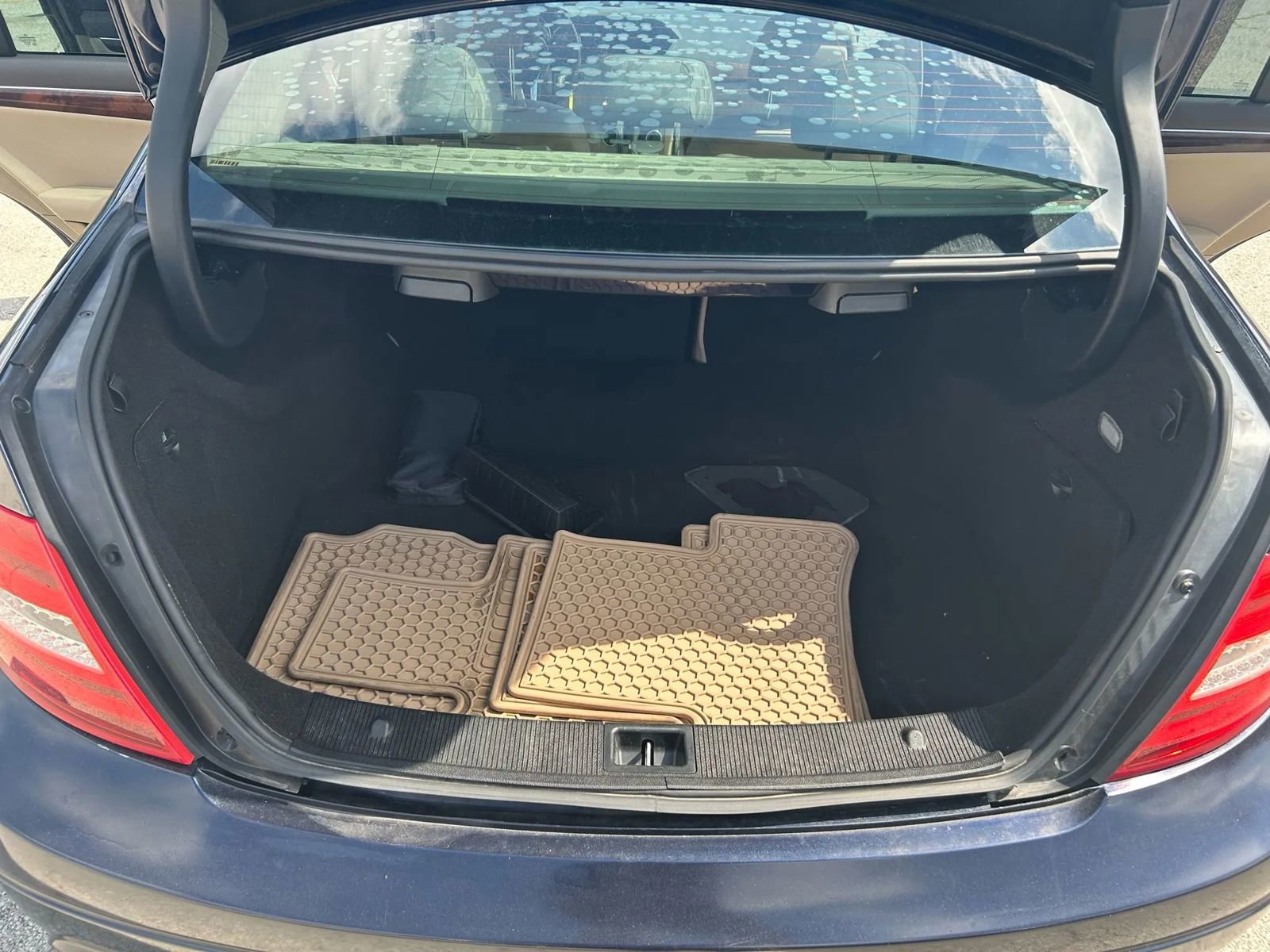 Used 2012 Mercedes-Benz C 300 4MATIC Sedan image 18