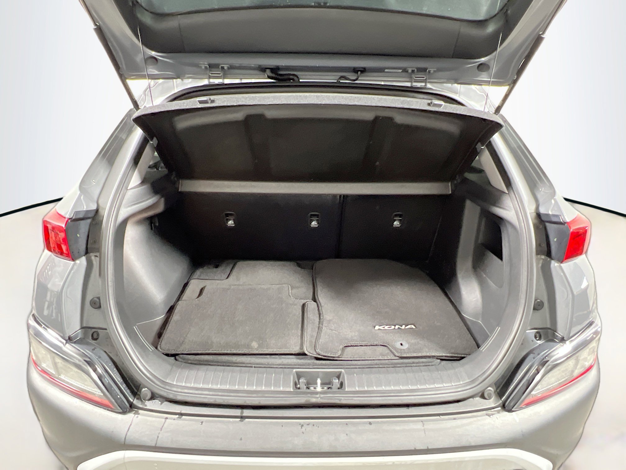 Used 2023 Hyundai Kona SEL w/ Cargo Package image 34