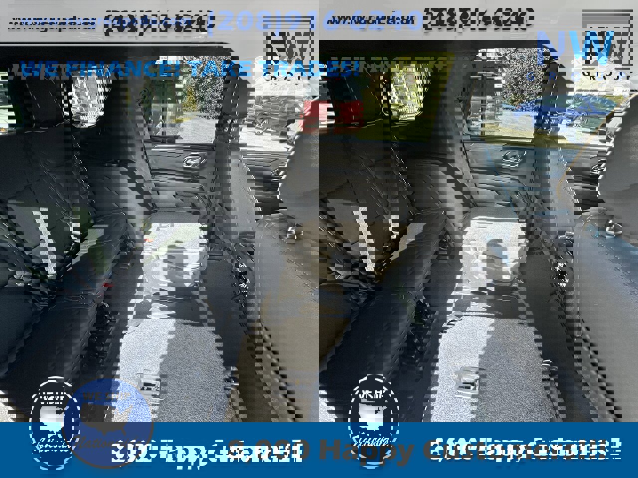 Used 2023 GMC Yukon SLT image 33