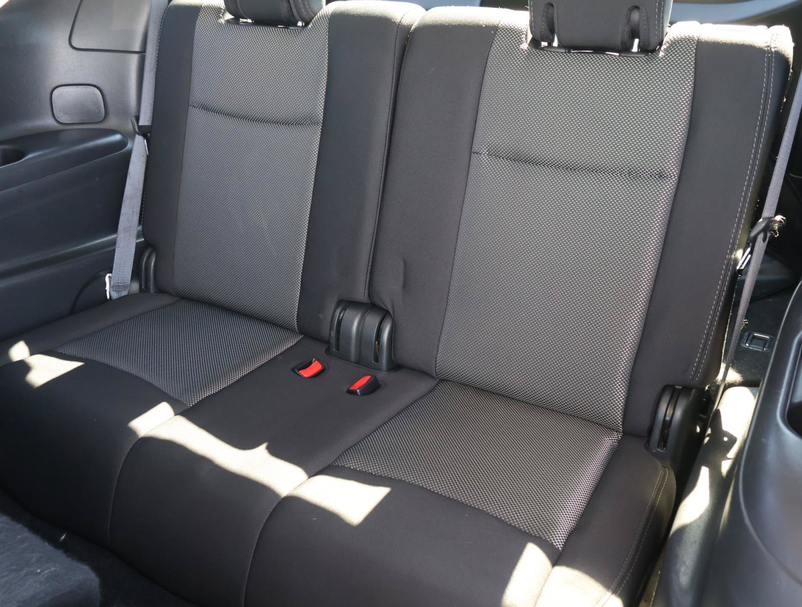 Used 2018 Nissan Pathfinder SV AWD/4WD image 20