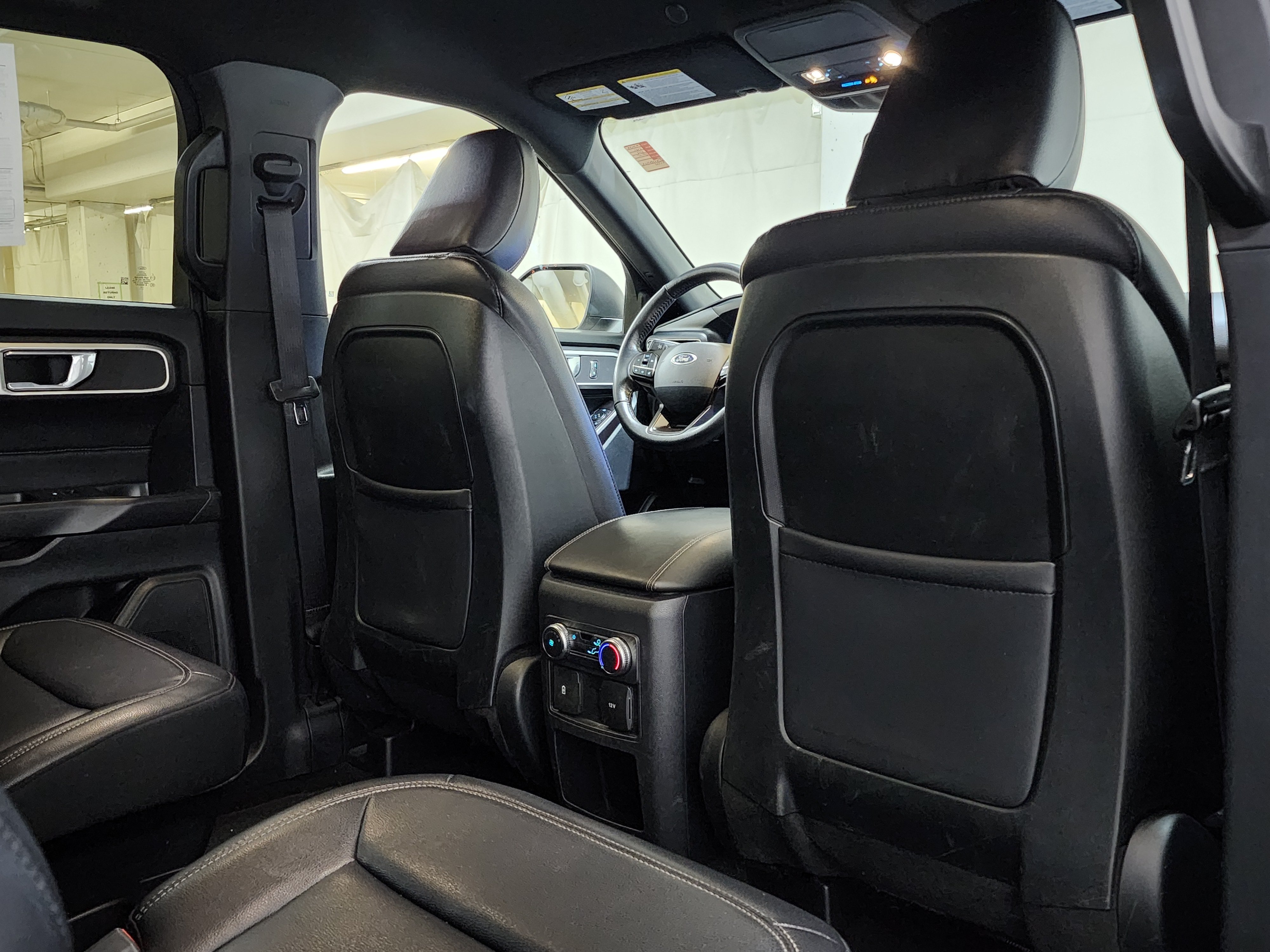 Used 2020 Ford Explorer XLT w/ Equipment Group 202A RWD image 19