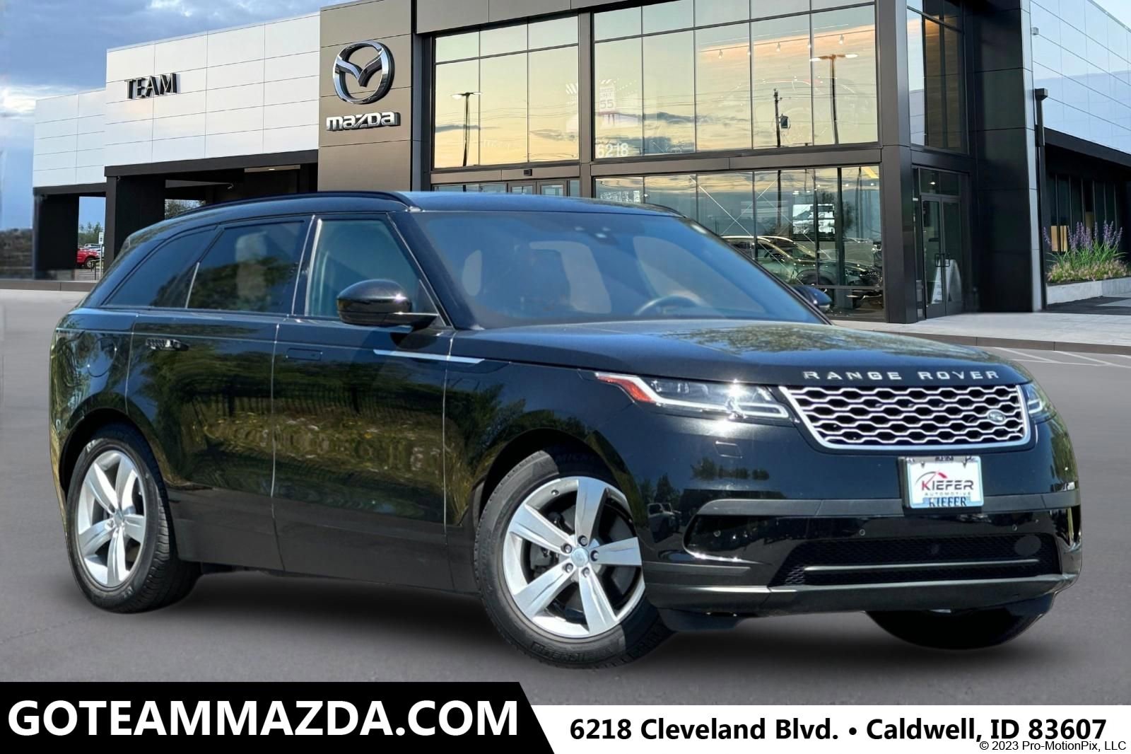 Used 2019 Land Rover Range Rover Velar S image 1