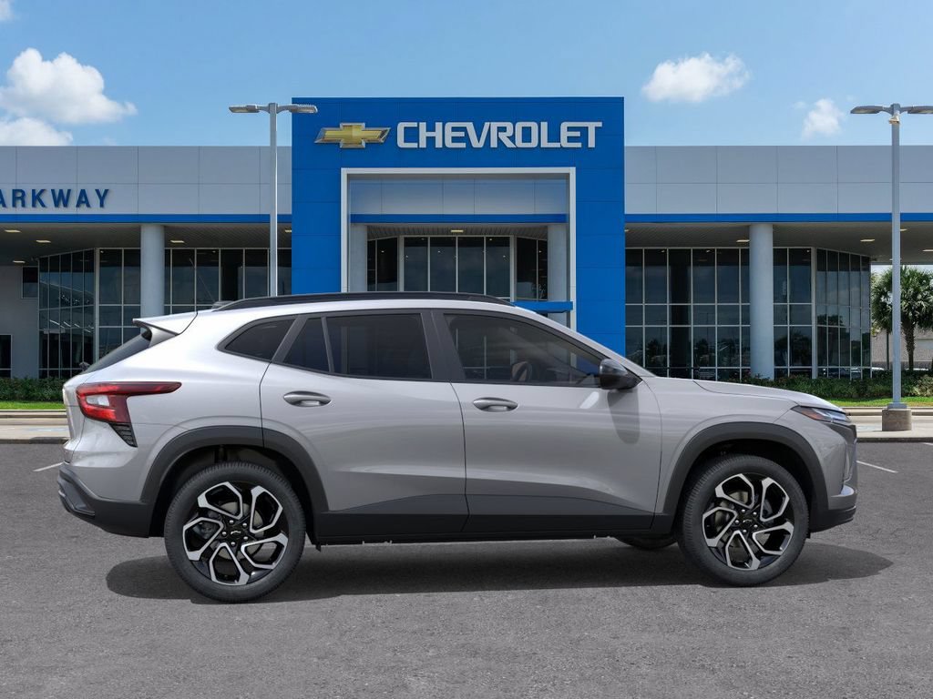 New 2026 Chevrolet Trax RS w/ Driver Confidence Package FWD image 5