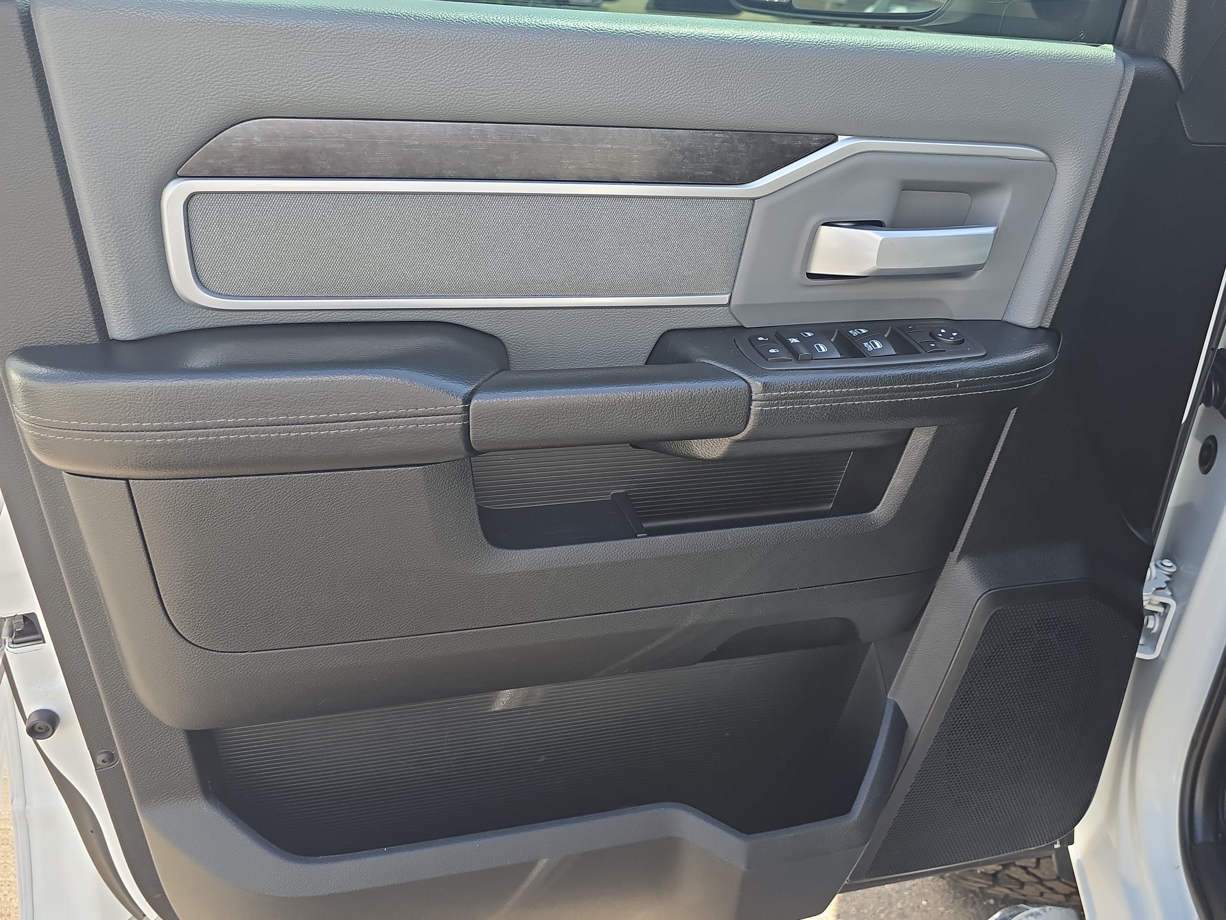 Used 2022 RAM 2500 Big Horn AWD/4WD image 17