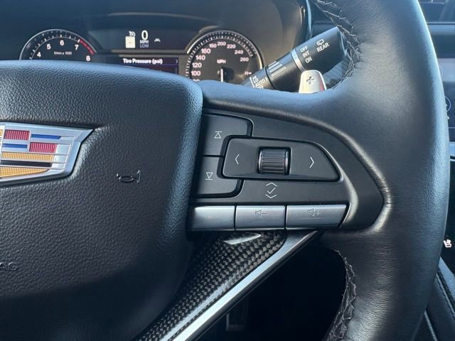 Used 2025 Cadillac XT6 Sport image 42