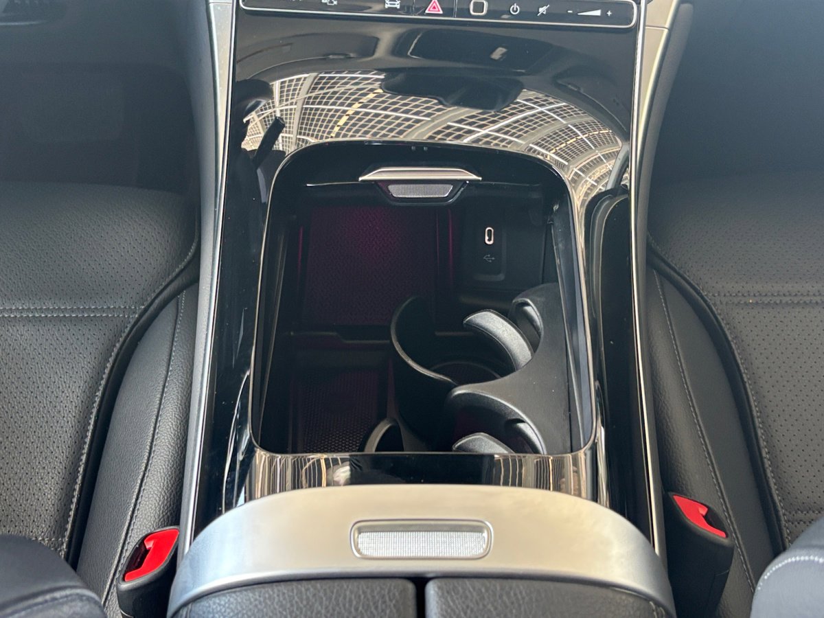 Used 2024 Mercedes-Benz GLC 300 image 5