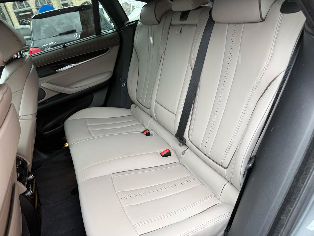 Used 2019 BMW X6 xDrive50i w/ Executive Package image 7